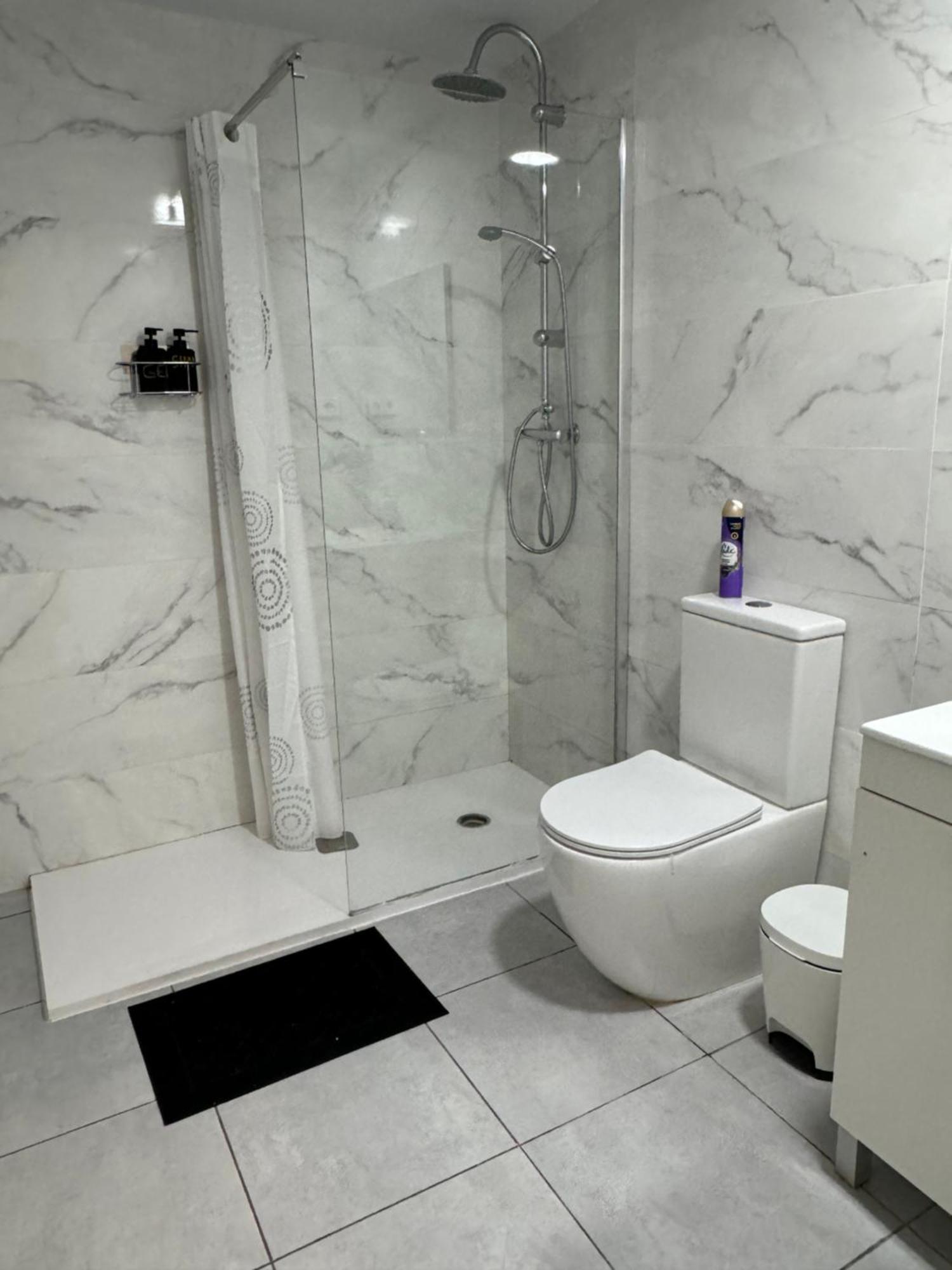 Apartamento Habitacion Para Tu Estadia Corta En Bcn Barcelona Exterior foto